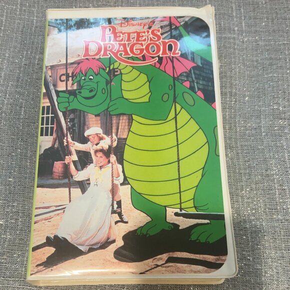 Disney's Pete's Dragon VHS 100% Working Condition for Fans and Collectors - Picture 1 of 4